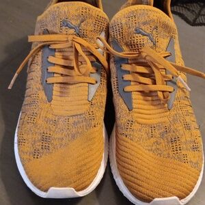 PUMA Ignite sneakers size 8 1/2